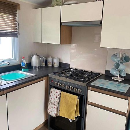 Lottielou'S Hot Tub Breaks At Tattershall Lakes リンカーン エクステリア 写真